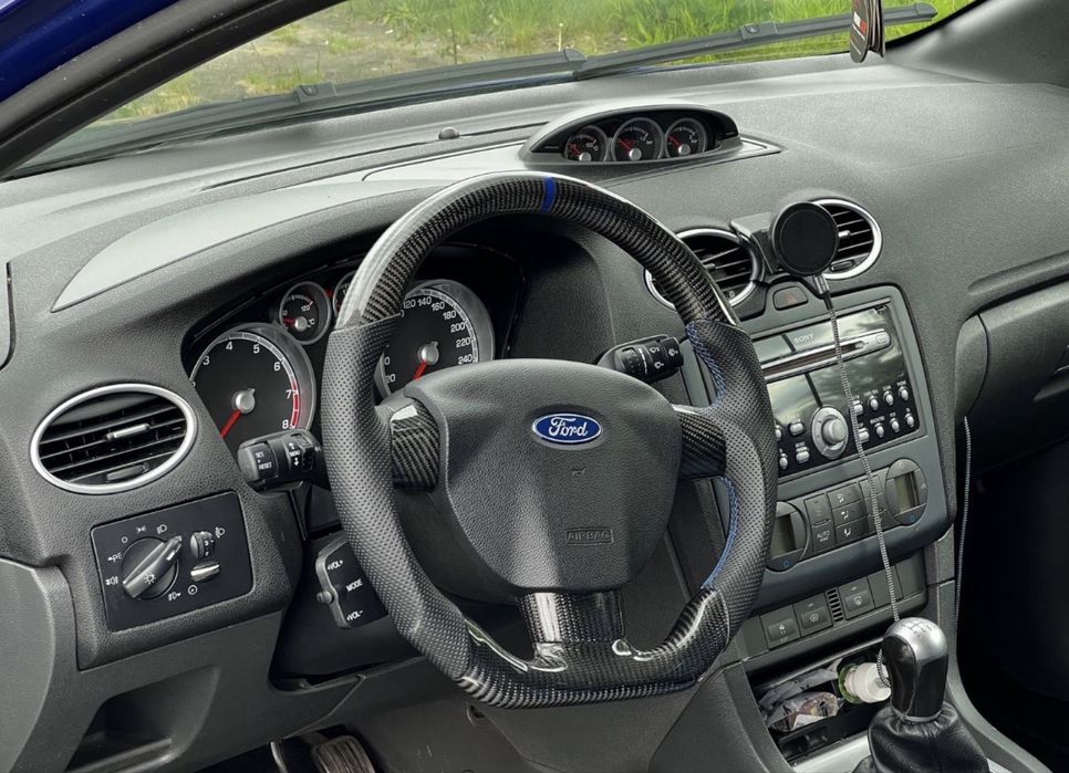 Ford Focus ST / 225 koni / 2.5 Turbo / miltek / z Niemiec
