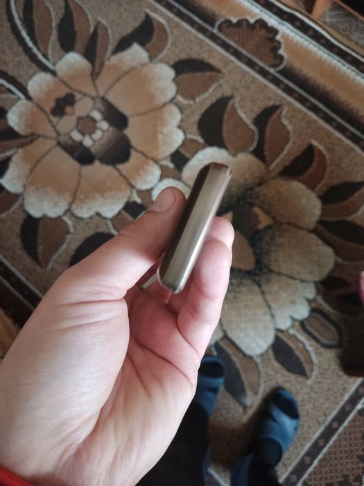 Телефон Samsung E840