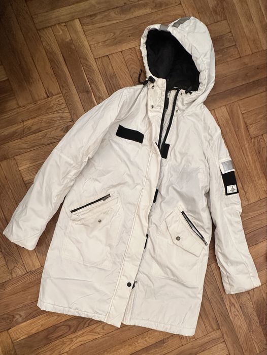 Куртка зима Bershka S