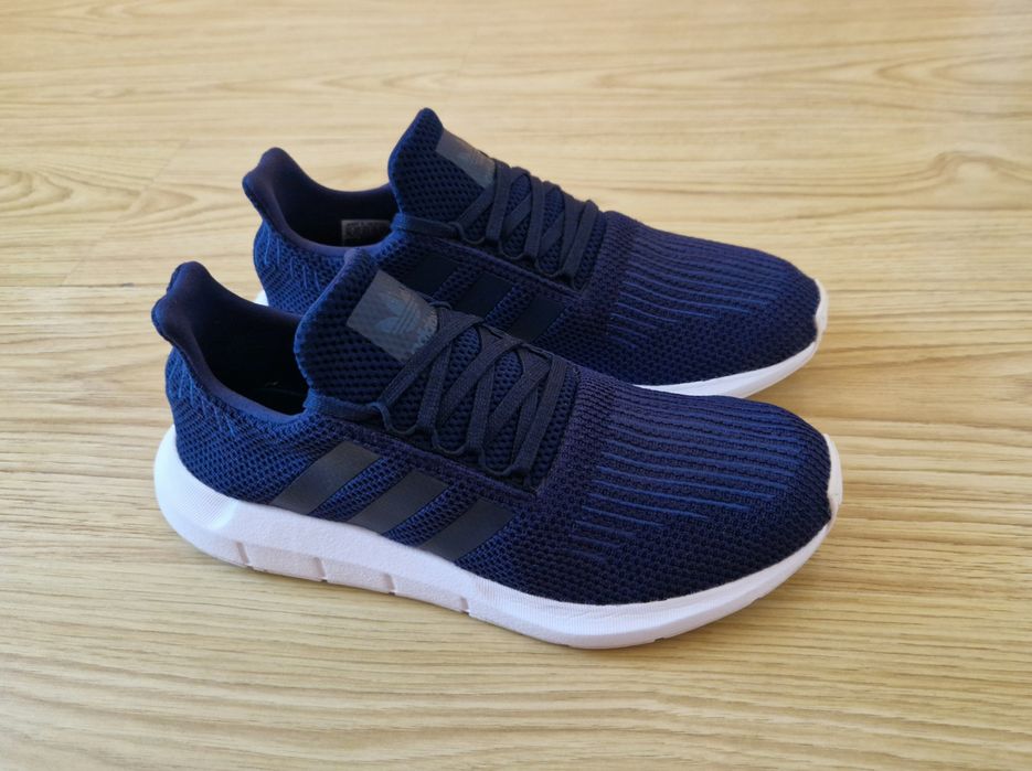 Кросівки чоловічі Adidas Swift Run 44 розмір (стелька 28см) Original