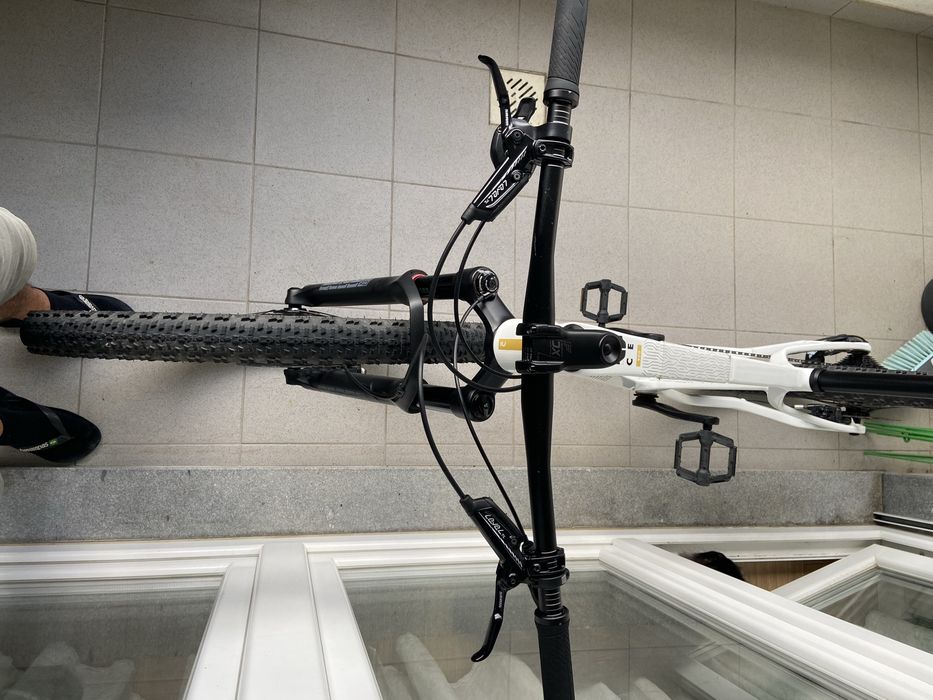 Rockrider XC900 Carbono (Dezembro 2025) – Como Nova + Fatura