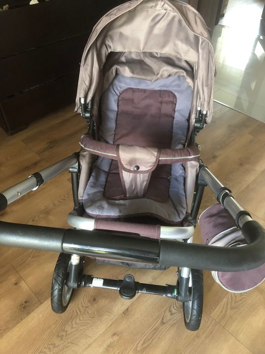 Wózek gondola i spacerówka w stanie dobrym.