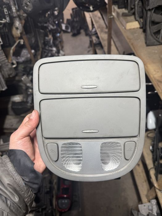Плафон підсвітка салону окулярниця Hyundai Santa Fe 06-12 92800-2bxxx