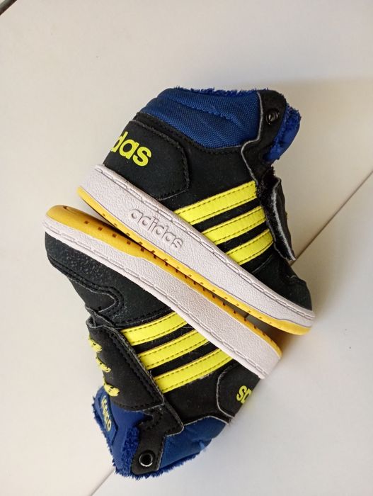 Butki adidas chłopięce