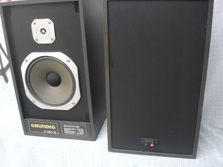 Colunas GRUNDIG de 2 vias G-350 ll