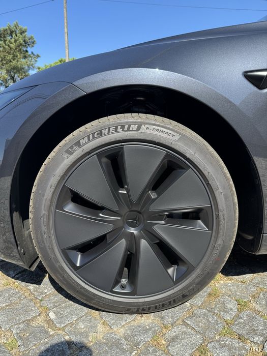 Tesla Model 3 Long Range RWD 750kms WLTP