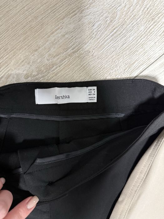 широкі брюки bershka