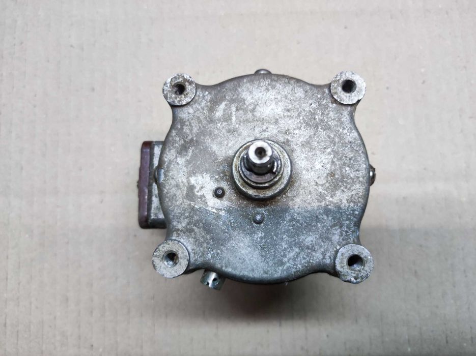 двигун з редуктором СД-54 на 127/220В 11 об/хв