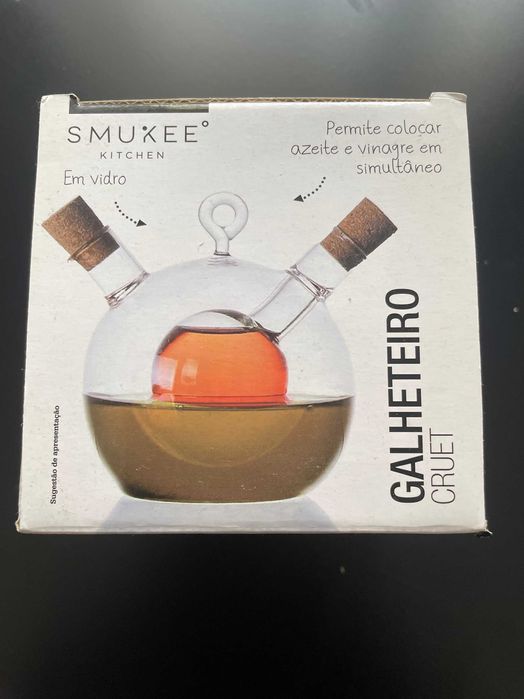 smukee galheteiro cruet