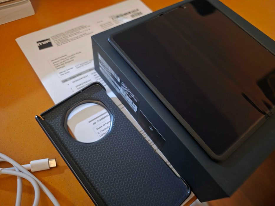 Honor Magic V5 + Extras