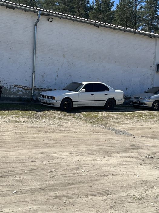 Бмв е 34 м20б20 1989