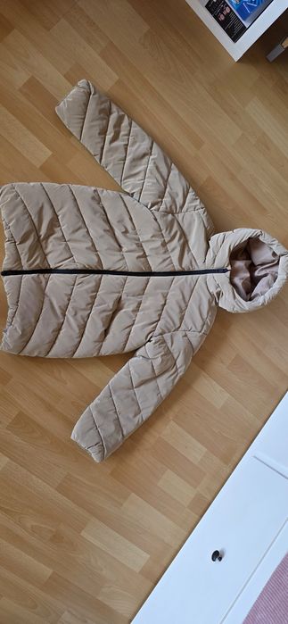 Продам куртку демісезонну Zara 11 -12 розмір в  ідеальному стані