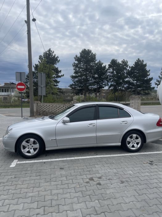 Mersedes-benz w211