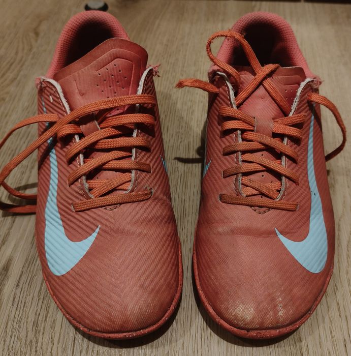 Vendo Sapatilhas de Criança