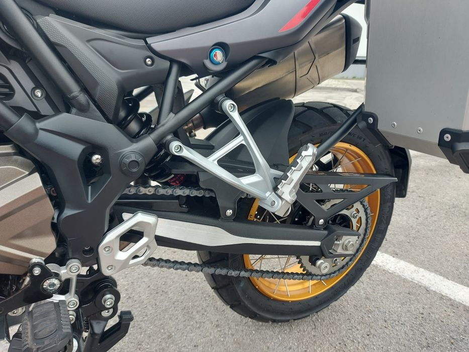 QJ Motor srt700x como nova