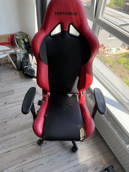 Крісло Vertagear Racing Series S-Line SL2000 Gaming Chair Black/Red Edition (VG-SL2000_RD)