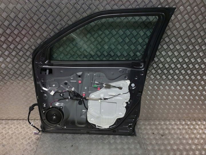 yaris cross drzwi przednie prawy przód 1g3 lift kompletne nowe 24r