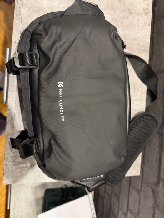 Canon EOS 2000D – Stan Idealny + 2 Torby + Karty 128GB i 32GB