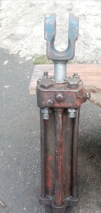 Гидроцилиндр, цилиндр цс 75