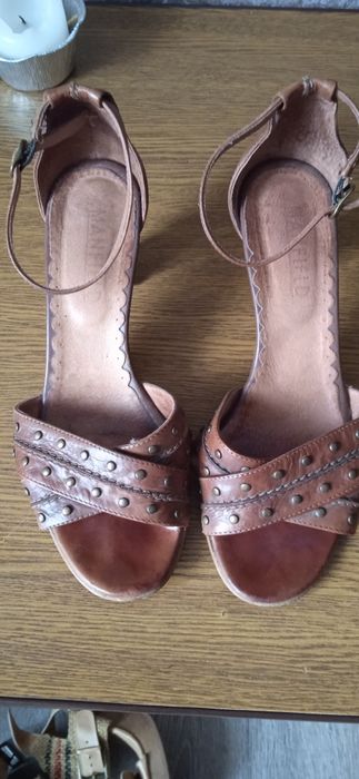 Жіночі туфлі босоніжки шльопанці