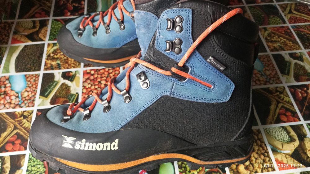 Черевики для альпінізму SIMOND