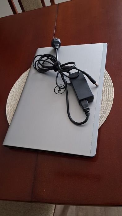 laptop Dell  super stan !
