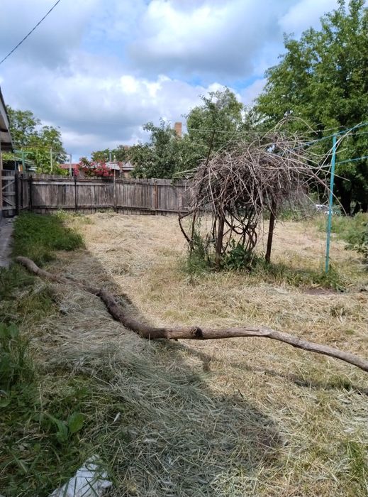 Півбудинку  з окремим двором,  50и2