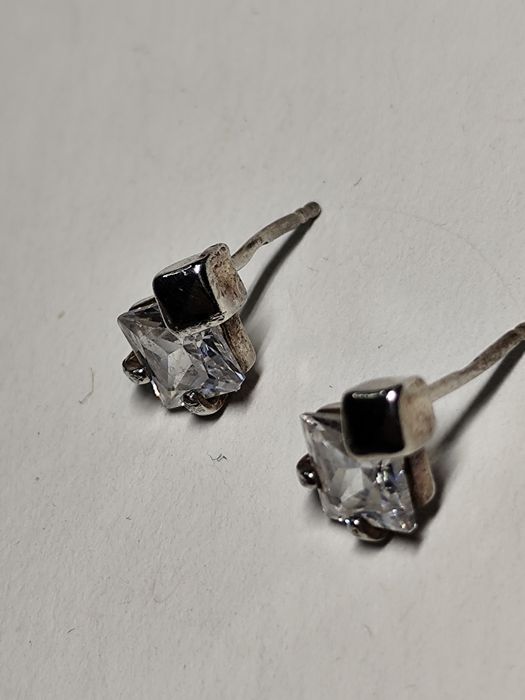 Delikatne kolczyki na sztyft - srebro 925