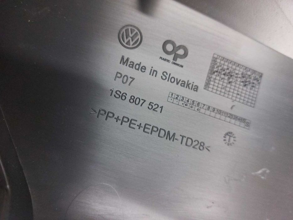 Vw Up! dokładka tył nowa oryginał