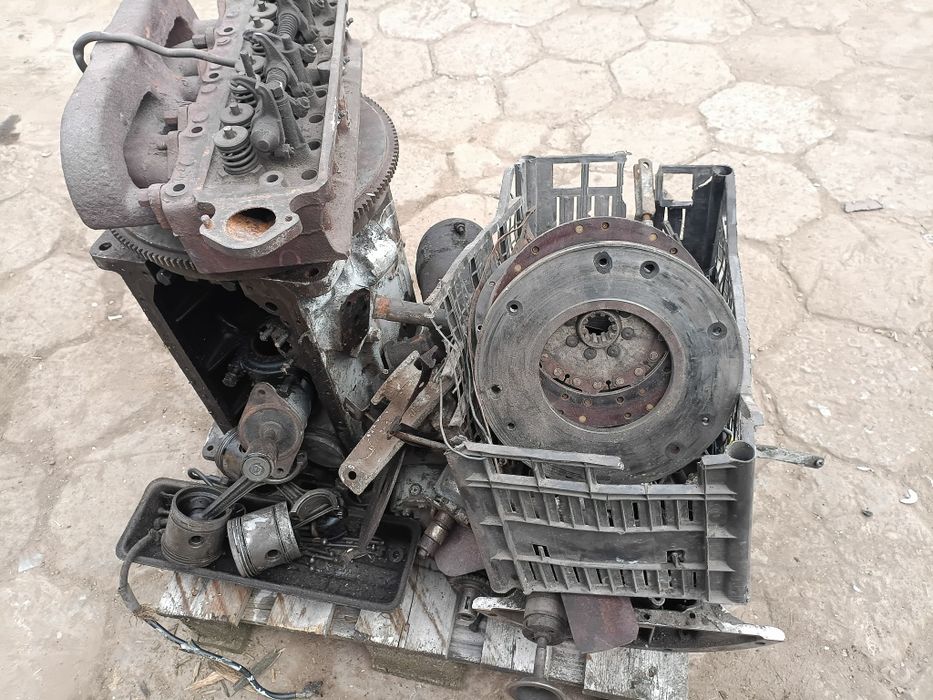 Silnik Ferguson MF benzyna części