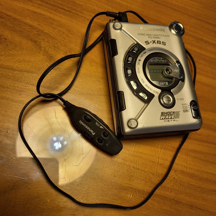 Odtwarzacz Walkman z radiem cyfrowym Panasonic RQ-SW88V