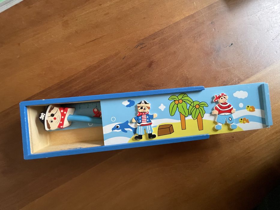 Estojo escolar primeiros passos