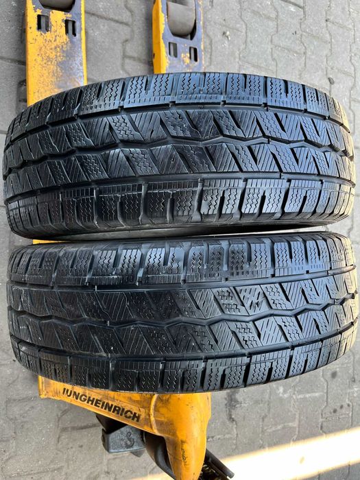 Opony zimowe 2x 205/65 R16C Hankook Vantra LT #3601