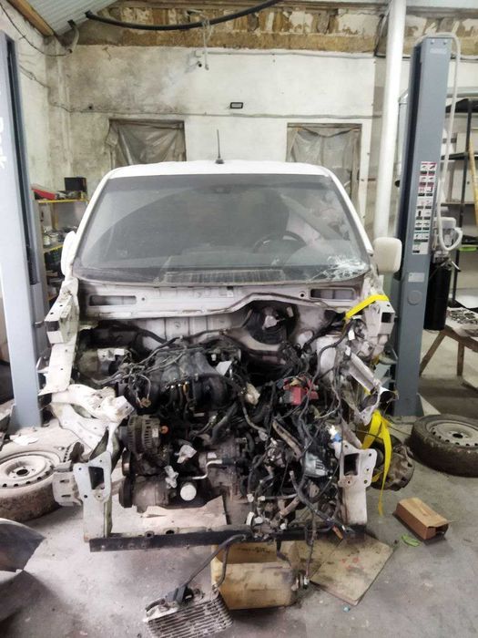 Nissan NV200 після ДТП