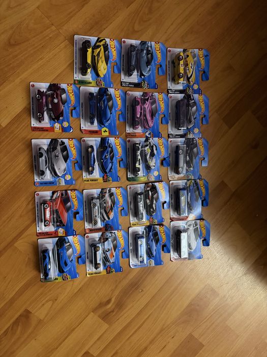 Samochodziki Hot Wheels 114 Sztuk