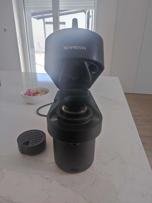 Máquina de Café Nespresso