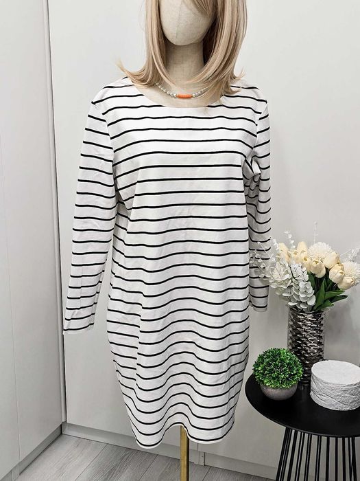 Biała sukienka bombka H&M rozmiar XL długi rękaw