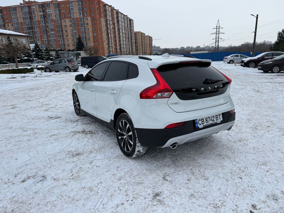 Volvo V-40 Cross Country