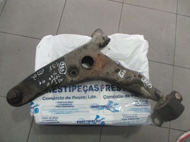 Braço de suspensão frente esquerdo MITSUBISHI Space Wagon (N9_W, N8_W)