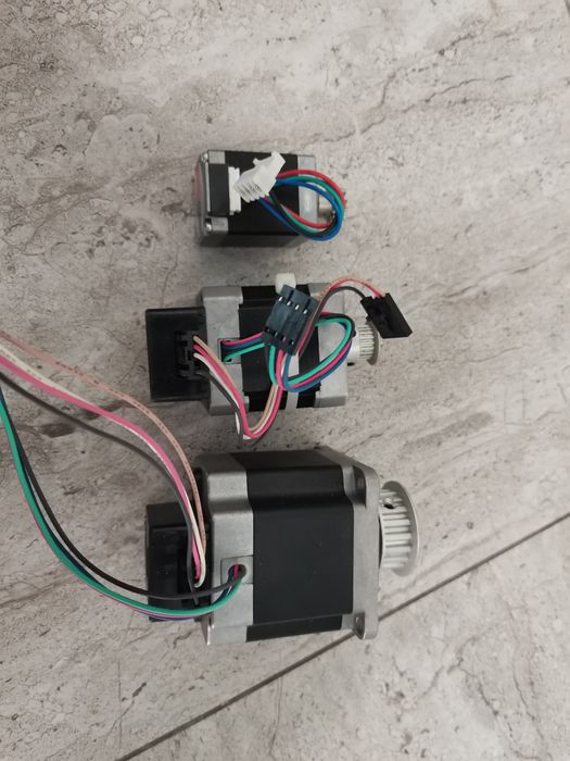 Шаговый двигатель Vexta