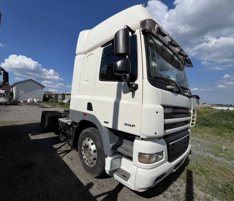 Продам тягач DAF