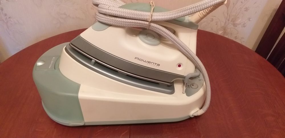 Утюг с парогенератором