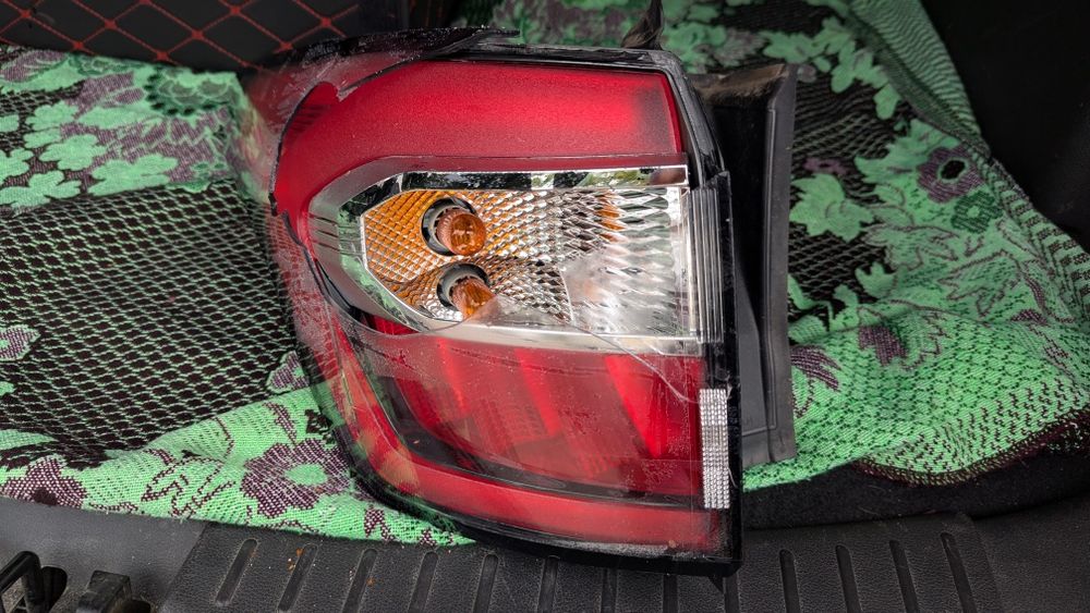 Лівий стоп ford escape 3