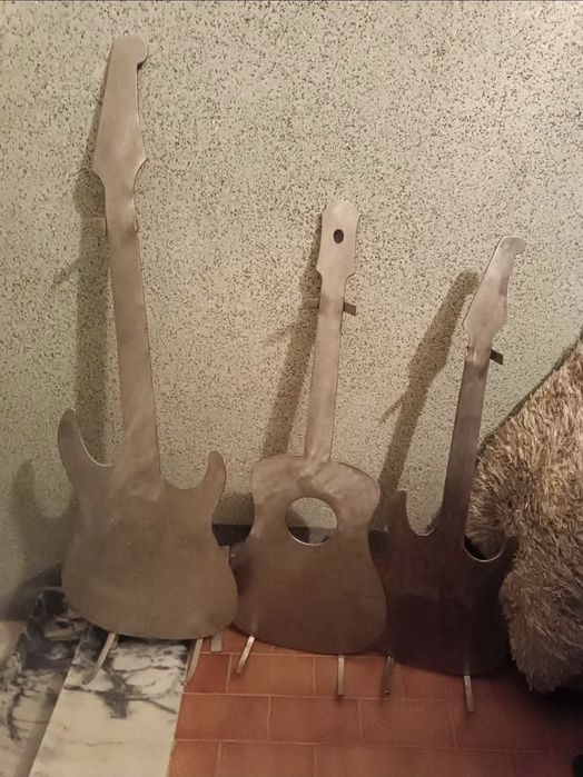 Tres Suportes de guitarra