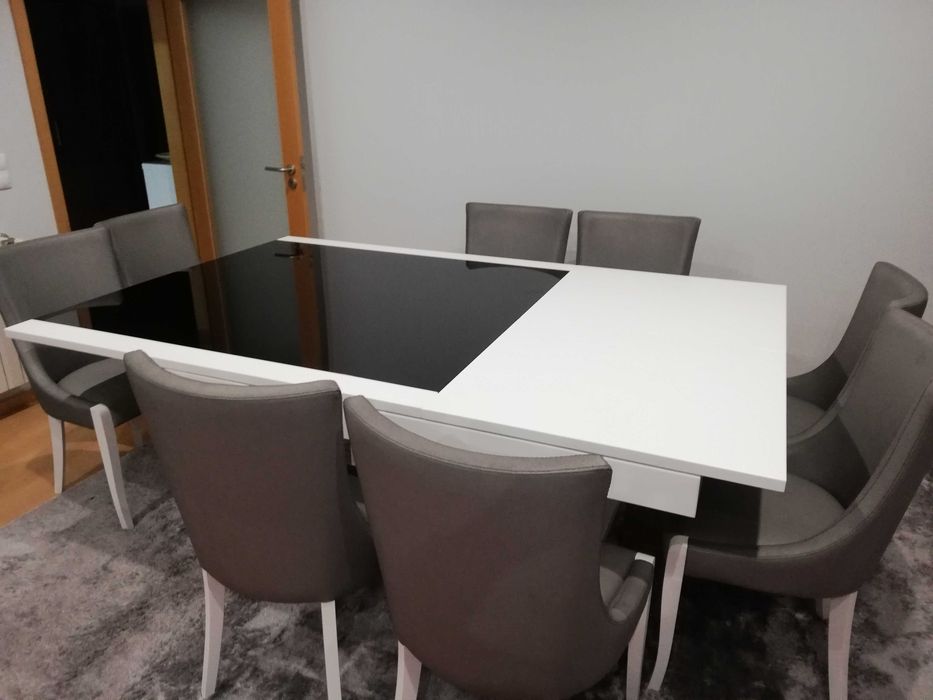 Mesa de sala de jantar