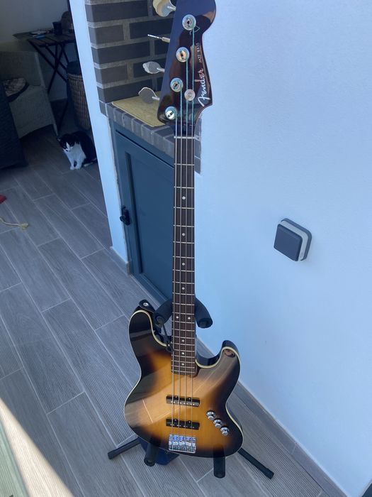 Baixo Fender Jazz Bass Aerodine Special made in Japan