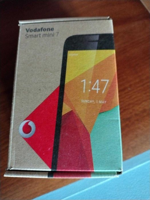 Vodafone Smart mini 7 com carregador