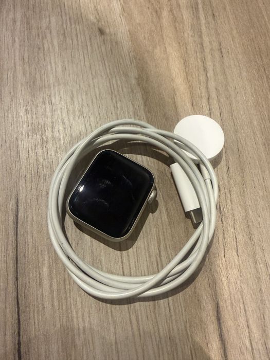 Relogio iphone SE segunda geração luz das estrelas