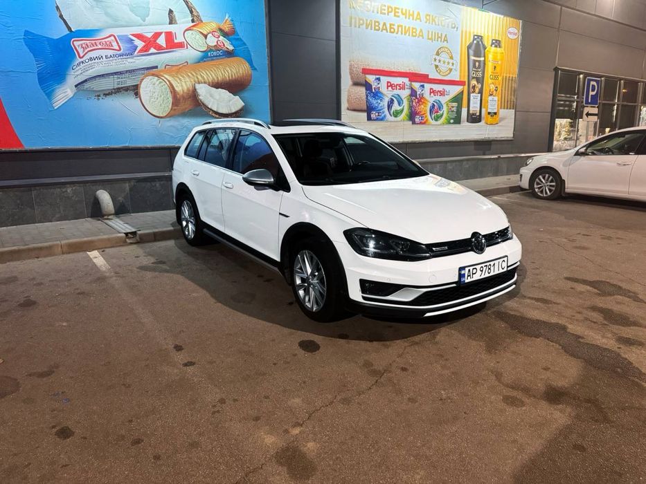Volkswagen Golf Alltrack VW GTI GTR GTD
