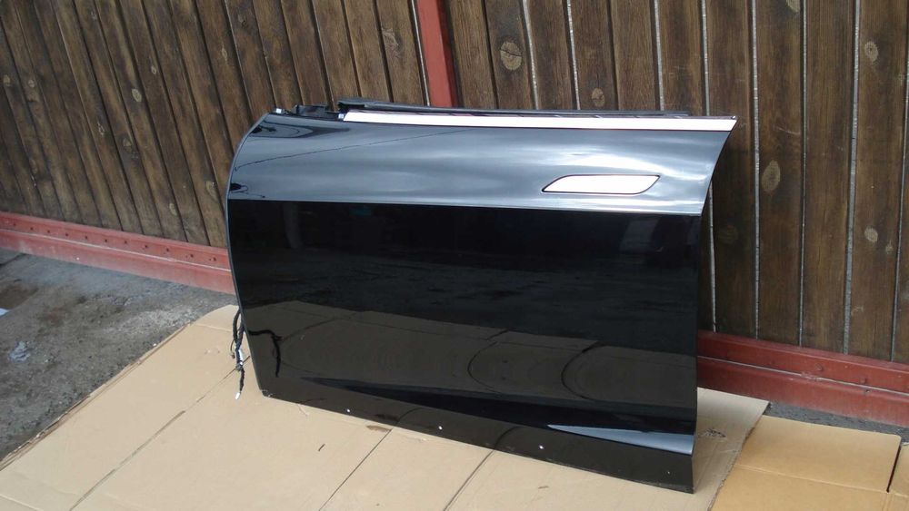 Tesla Model S двері передні задні праві ліві рест дорест